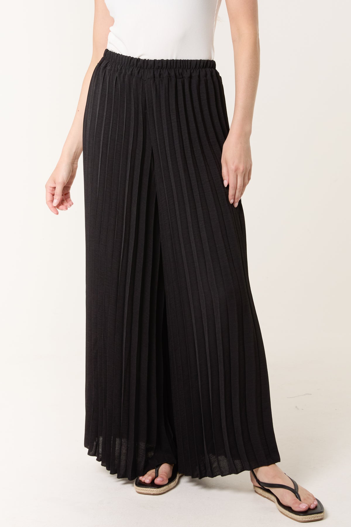 Wide Leg Plisse Trousers