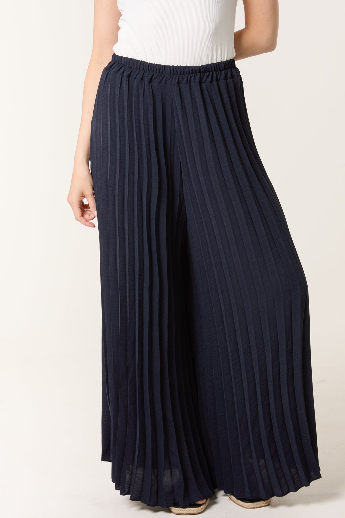 Wide Leg Plisse Trousers