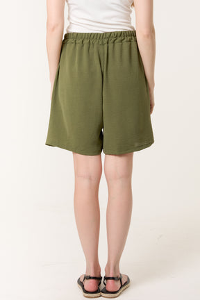 Relaxed Fit Pockets Bermuda Shorts