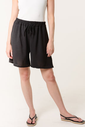 Relaxed Fit Pockets Bermuda Shorts