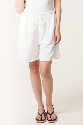 Relaxed Fit Pockets Bermuda Shorts