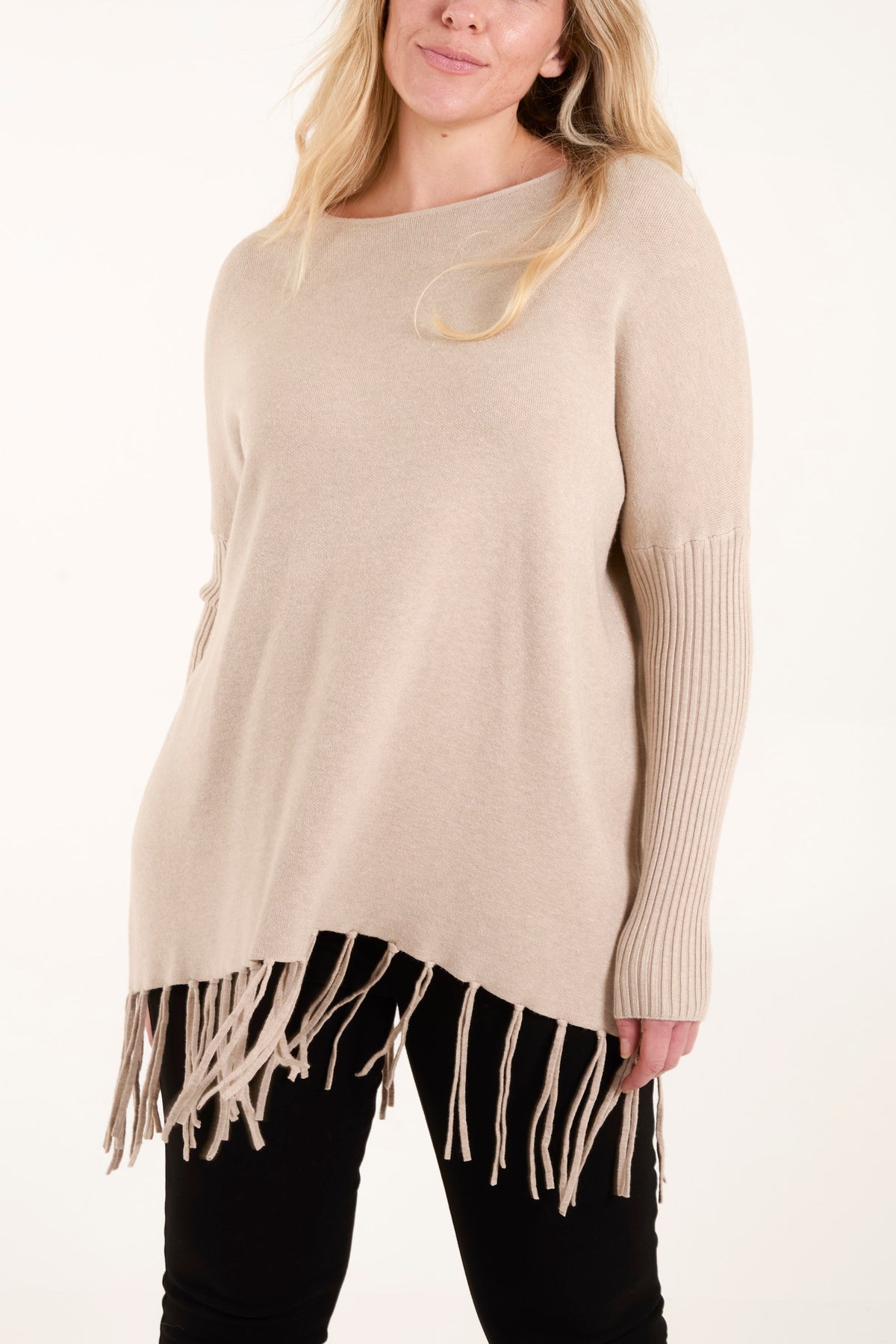 Round Neck Fringe Hem Jumper