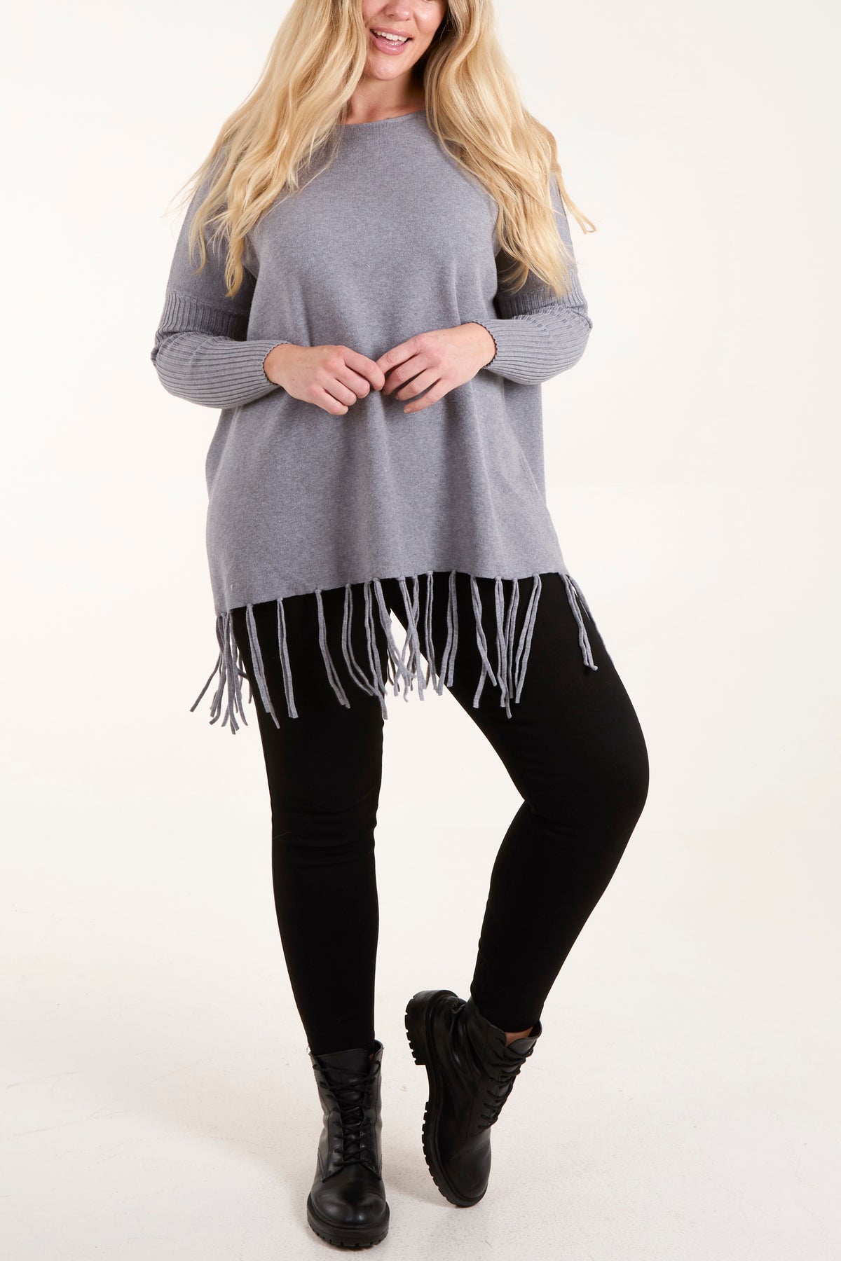 Round Neck Fringe Hem Jumper