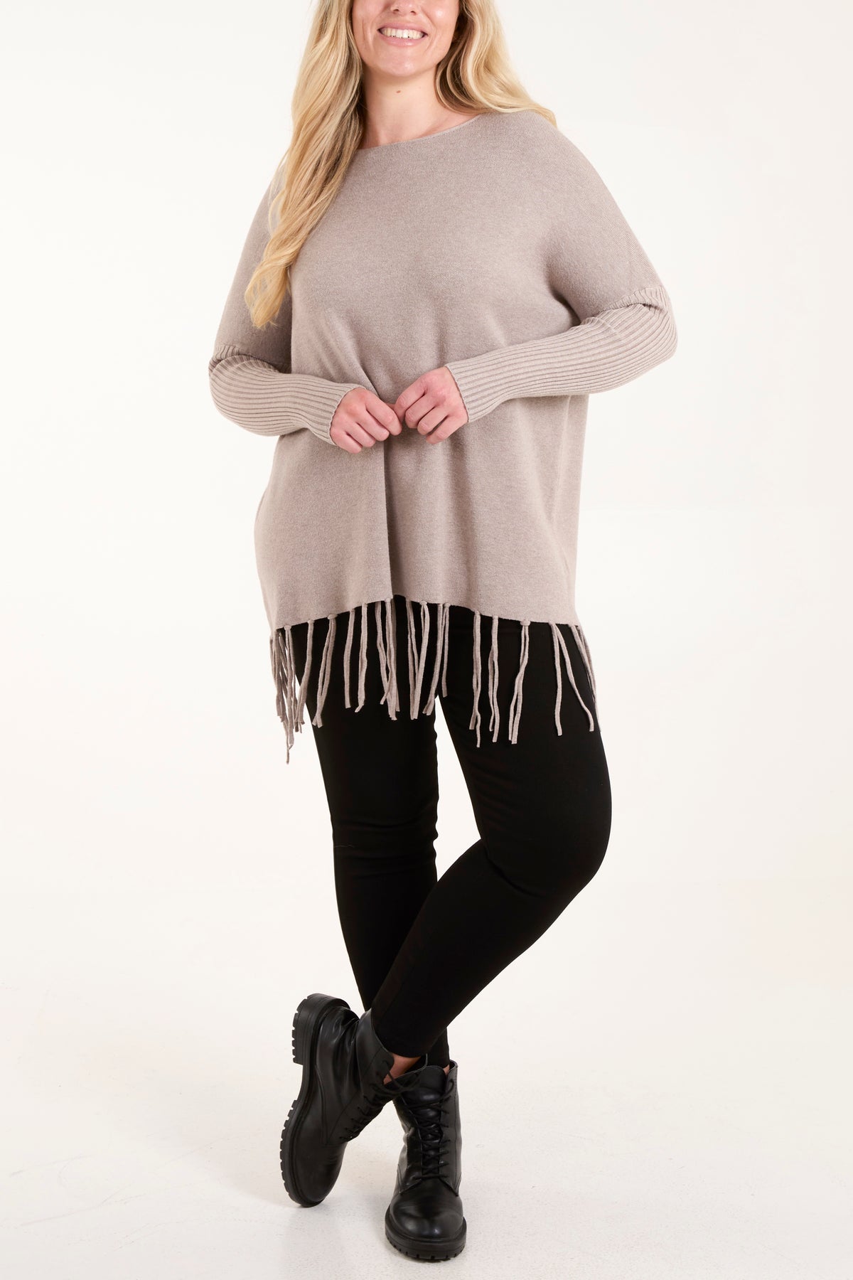 Round Neck Fringe Hem Jumper