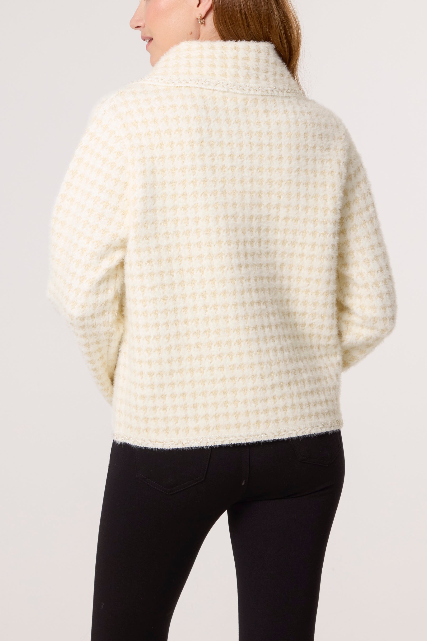 Pearl Button Check Knit Collared Cardigan