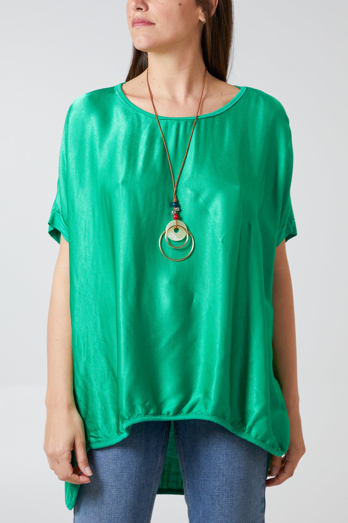 Short Sleeve Round Neck Satin Feel Dip Hem Necklace Top