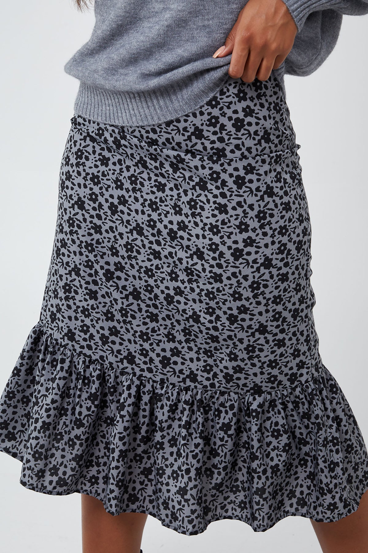 Floral Print Gathered Tiered Midi Skirt