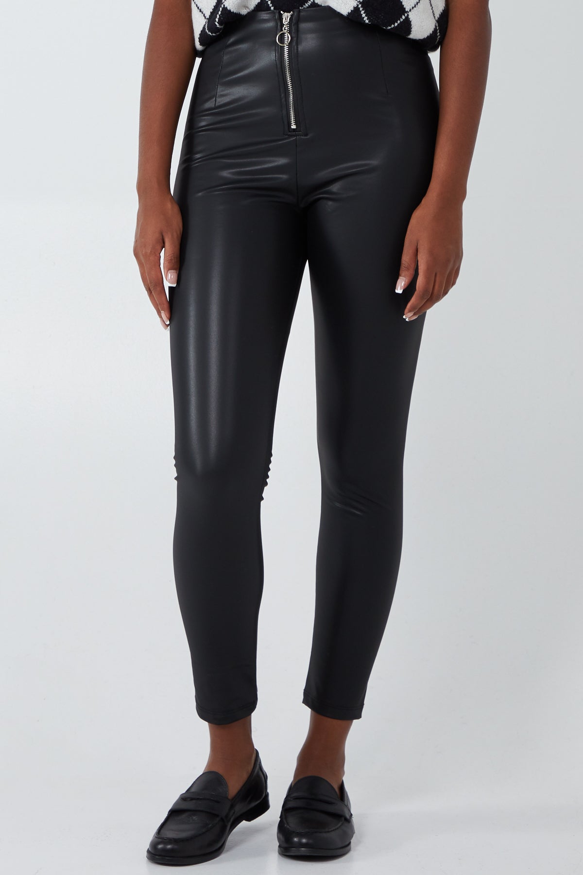 Zip Shiny Faux Leather Leggings
