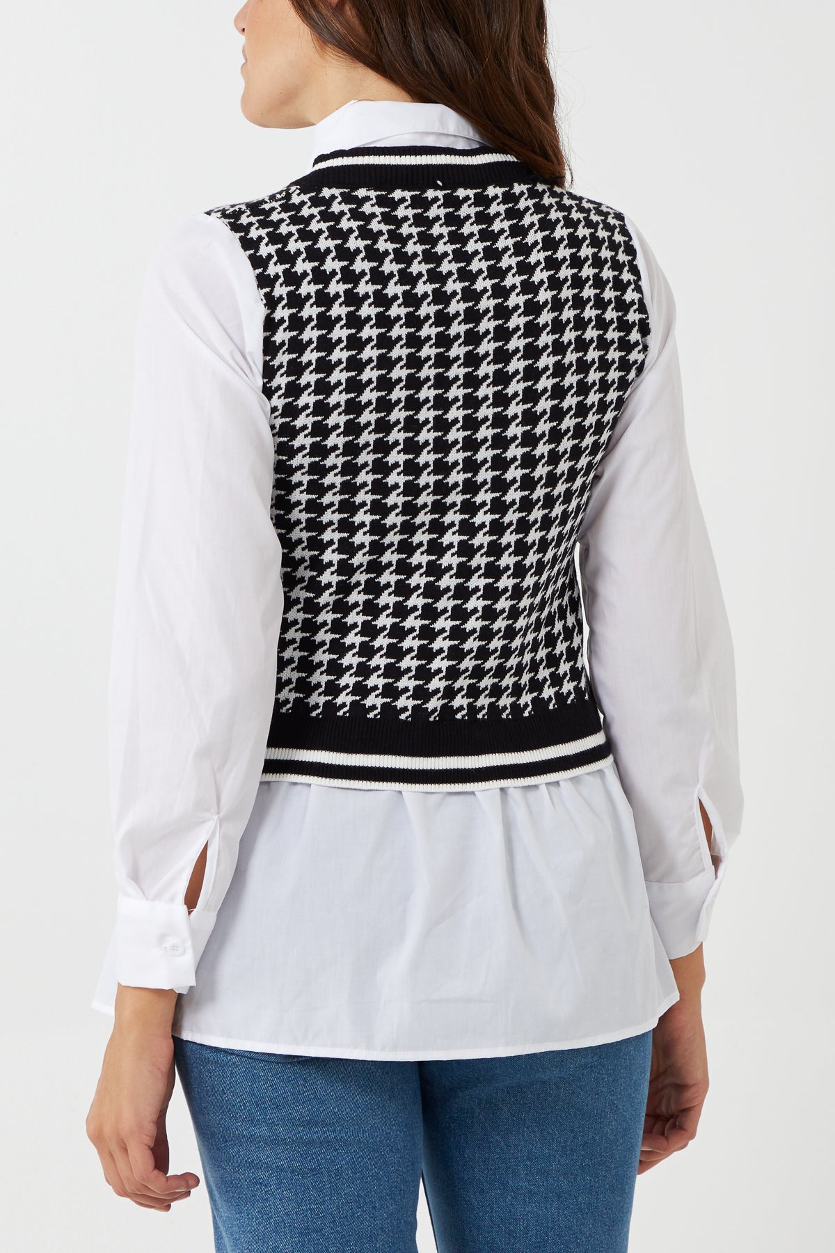 Houndstooth Buttoned Vest With Undershirt