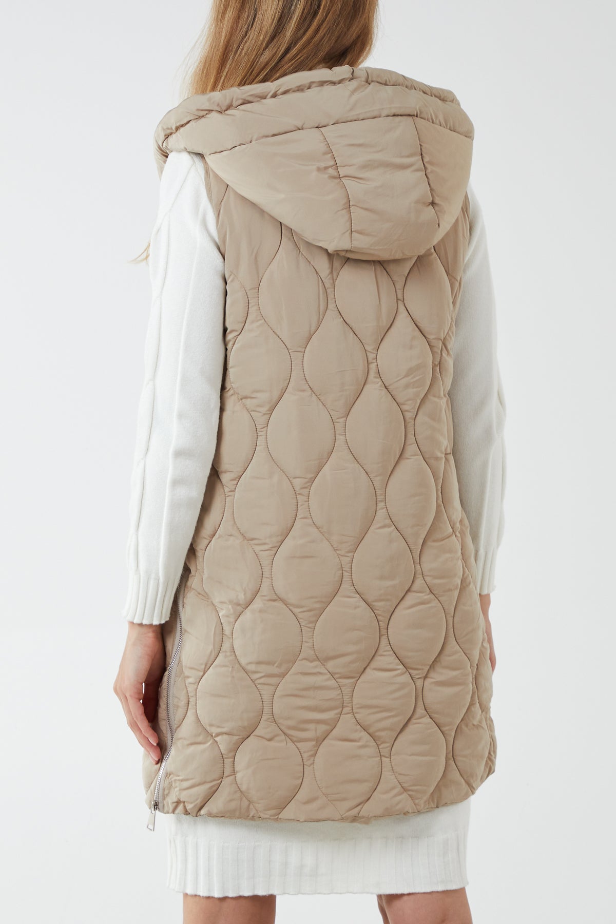 Wave Quilted Hooded Zip Gilet
